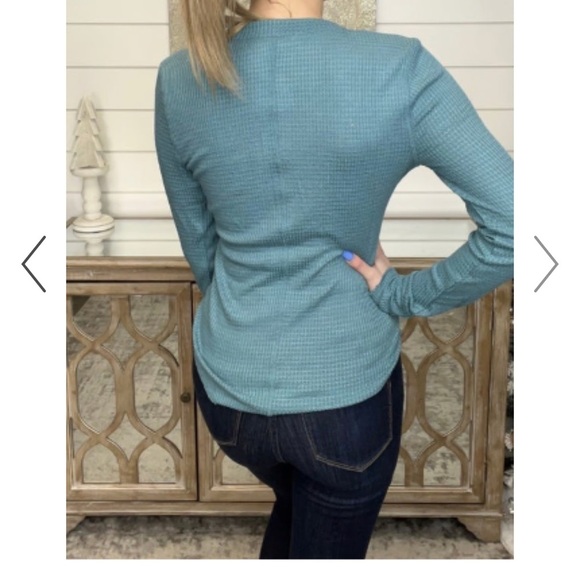 Zenana Snap Button Long Sleeve Henley Top Teal Blue Womens Size Small - Picture 2 of 8